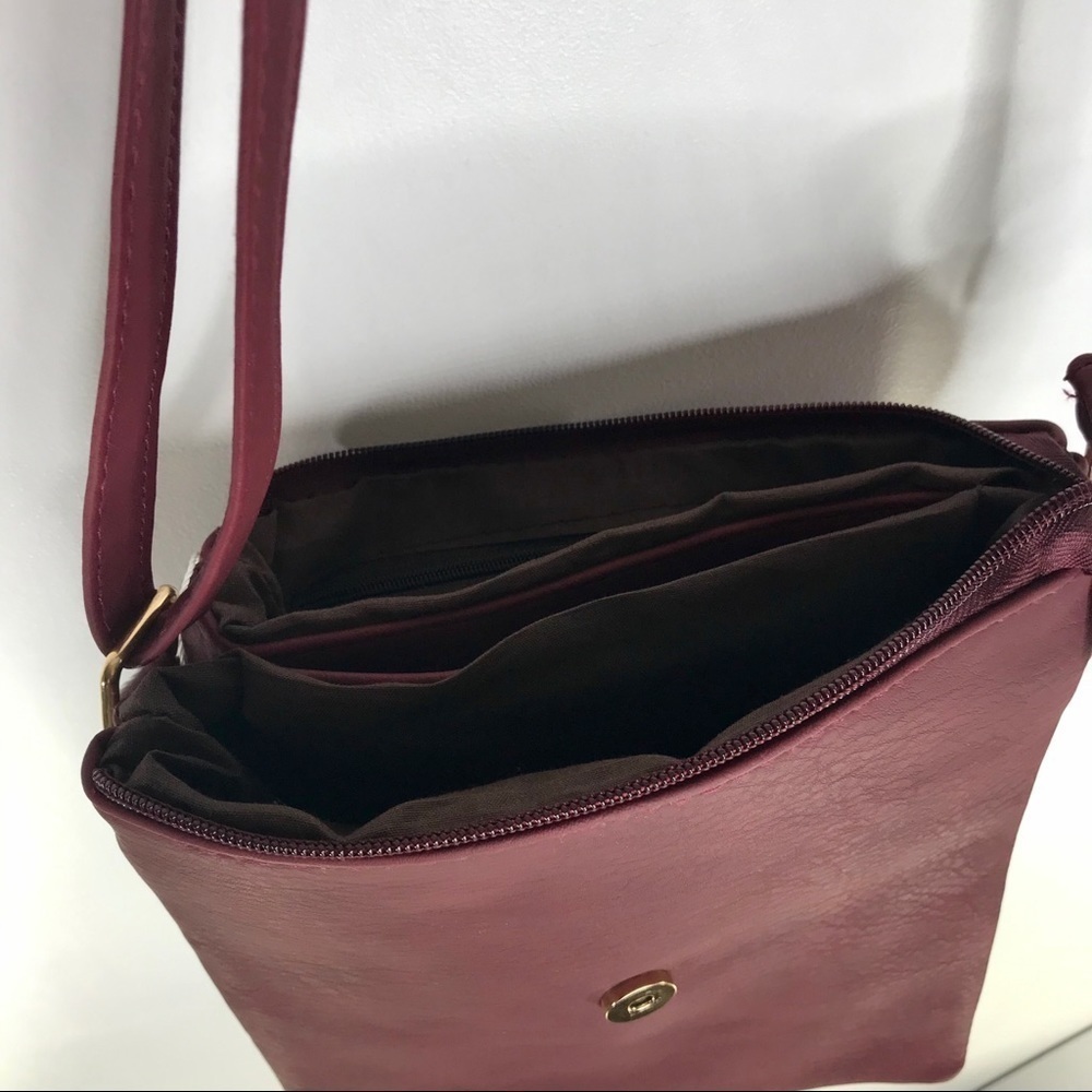 Merlot Crossbody Non Leather - Picture 8 of 8
